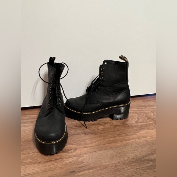 DOC MARTENS shriver hi womens Wyoming leather heeled boots - Picture 3 of 5